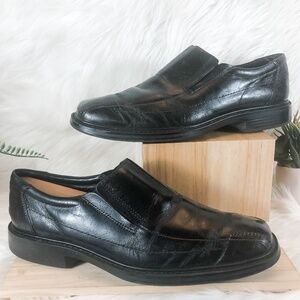 Bostonian Black Bicycle Toe Slip-On Loafer